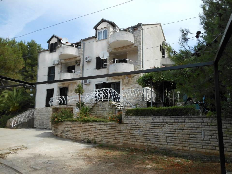 Guest House Alek Vrboska Quarto foto