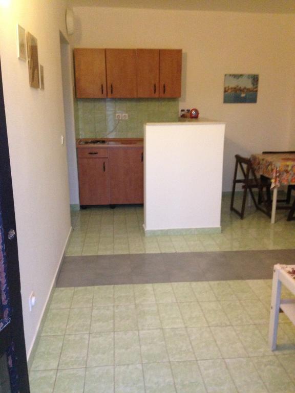 Guest House Alek Vrboska Quarto foto