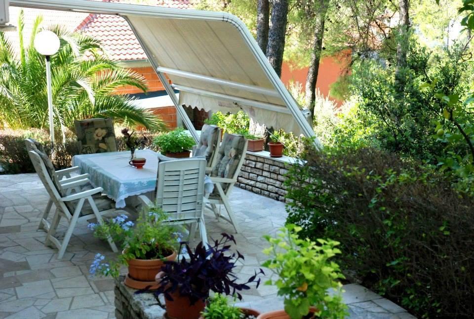 Guest House Alek Vrboska Quarto foto