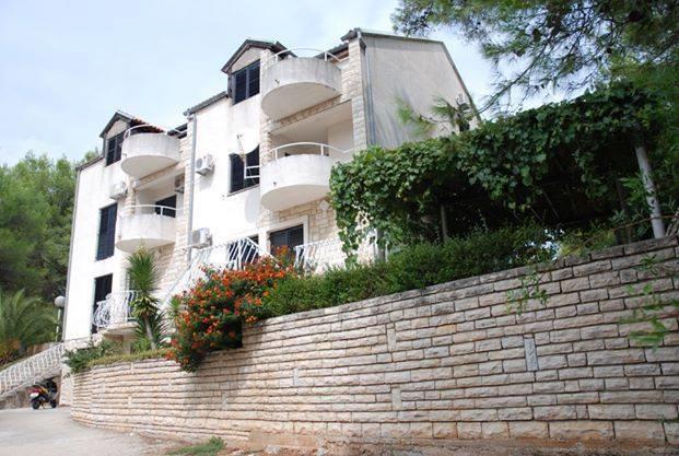 Guest House Alek Vrboska Quarto foto