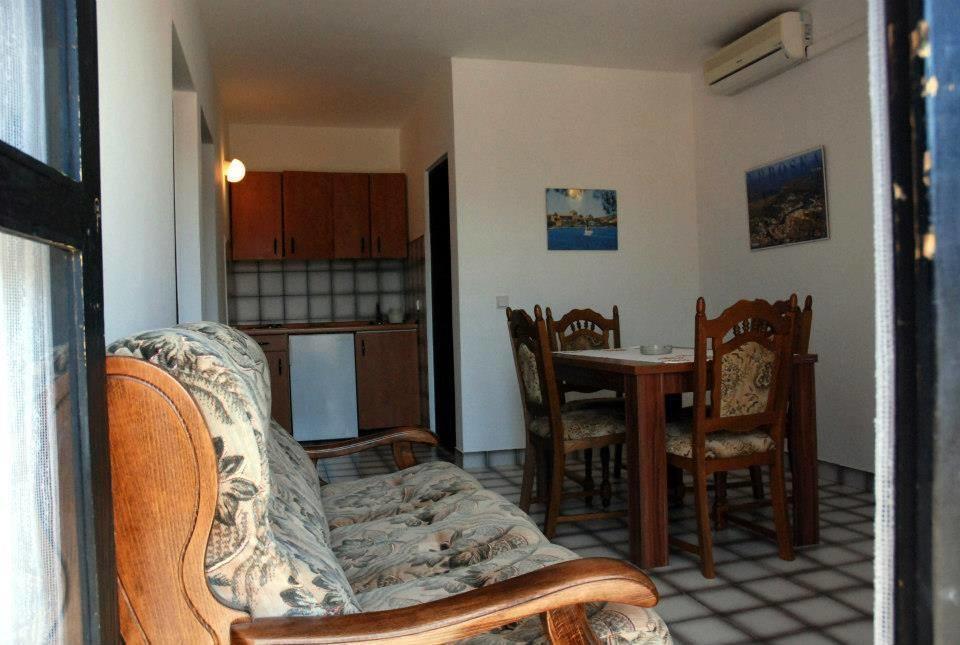 Guest House Alek Vrboska Quarto foto