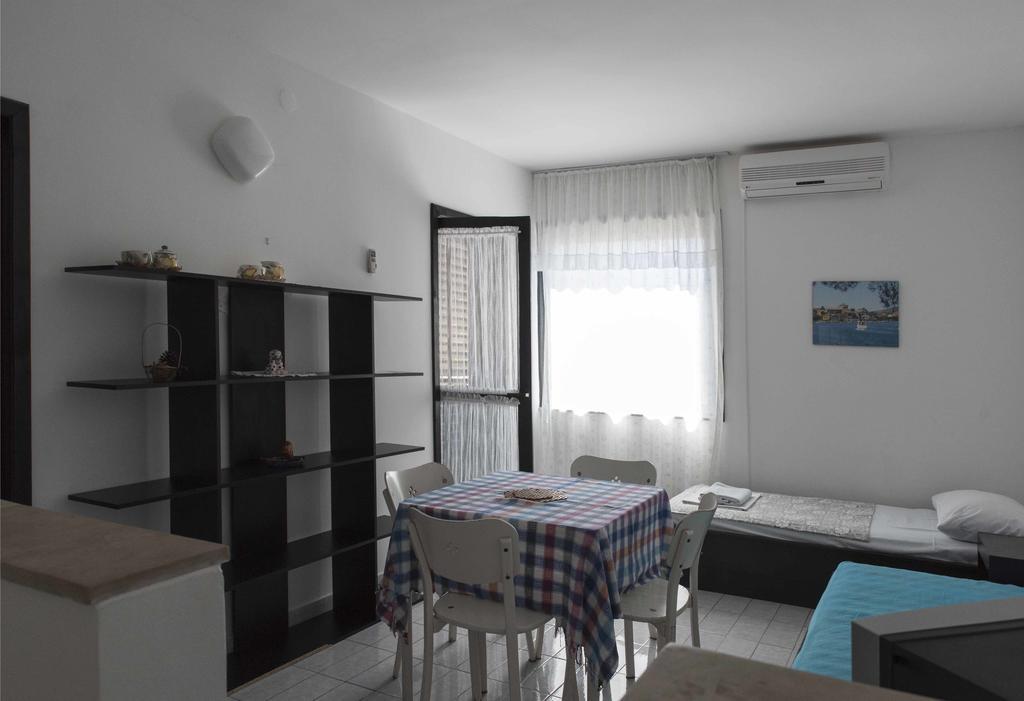 Guest House Alek Vrboska Exterior foto